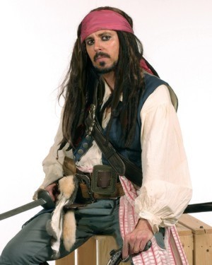 Jack Sparrow impersonator with parrots to entertain at a pirate party or special event