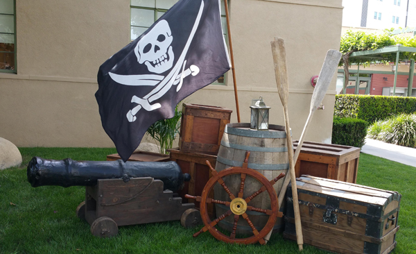 pirate decoration and pirate props