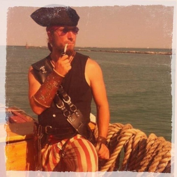 pirate musician for hire in Chicago IL